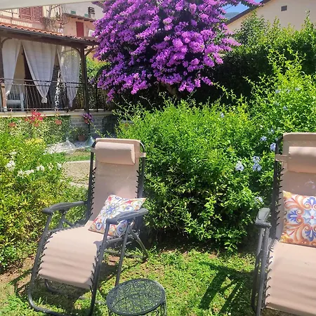 La Bouganville E Il Gelsomino Apartmán *