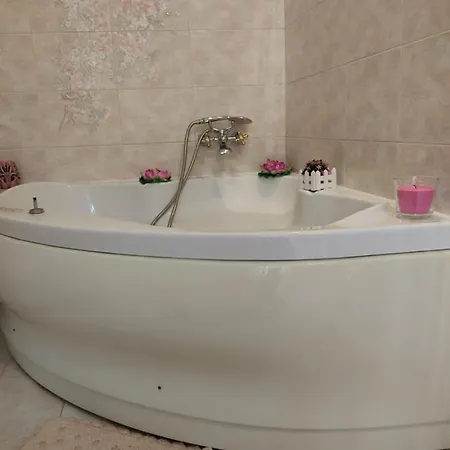 La Bouganville E Il Gelsomino Пьетразанта